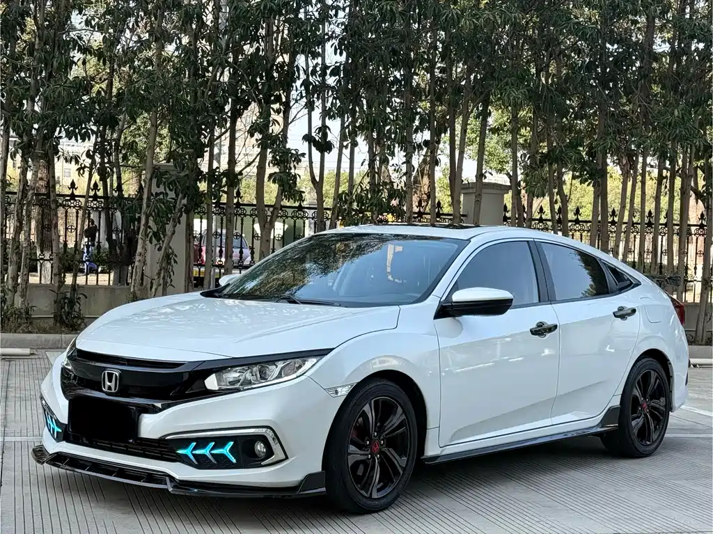 Honda Civic 2021 — фото 2