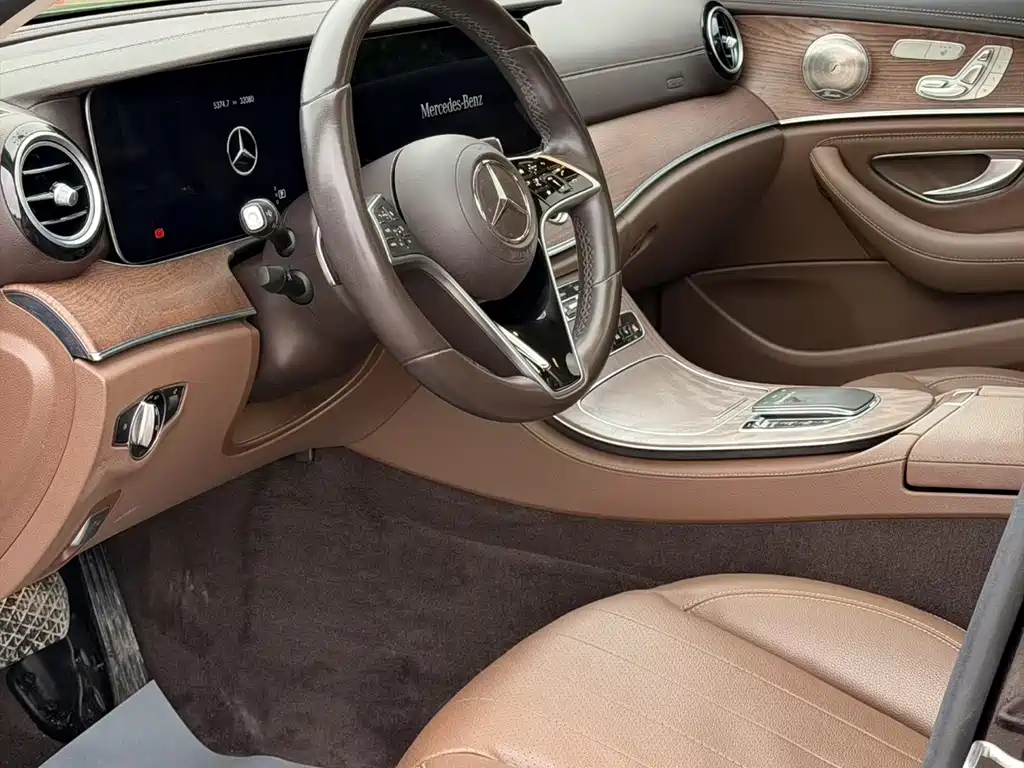 Mercedes-Benz E-Class 2021