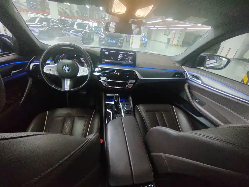 BMW 5 Series 2023 — фото 12