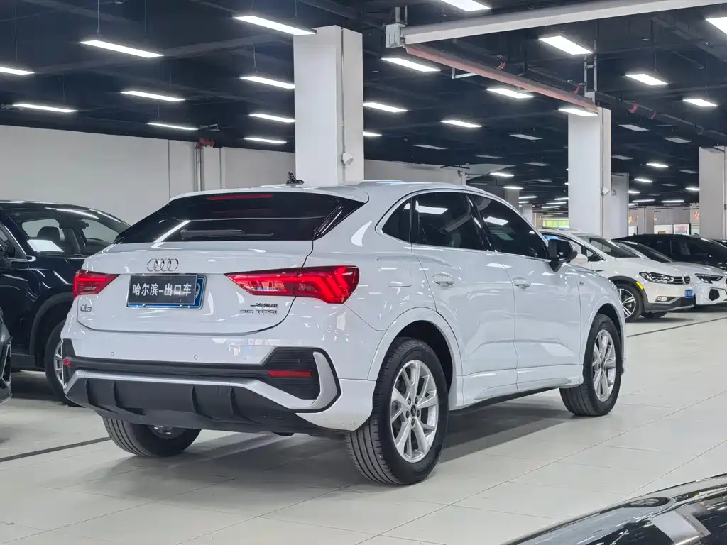 Audi Q3 Sportback 2023 — фото 26
