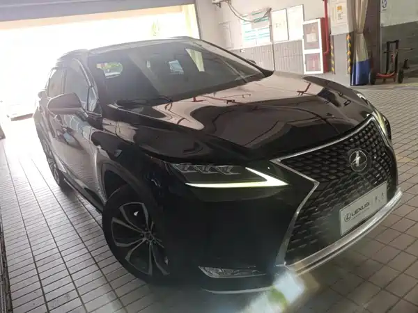 Lexus RX 2022