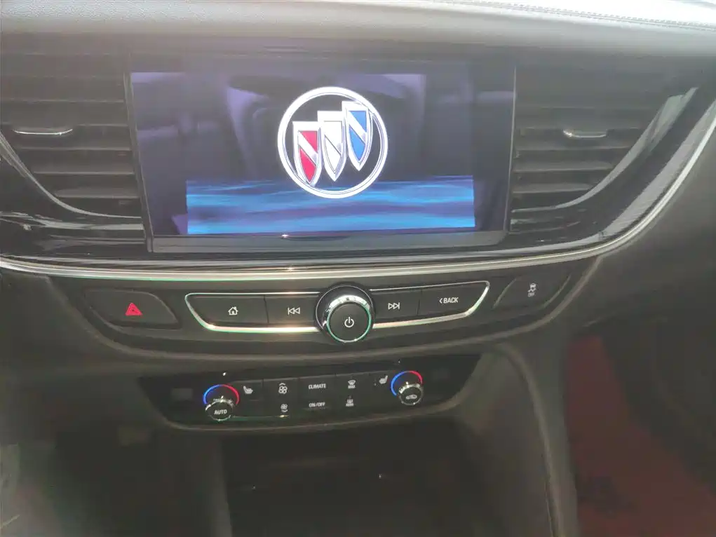 Buick Regal 2021 — фото 13