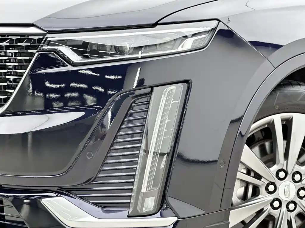 Cadillac XT6 2019 — фото 16