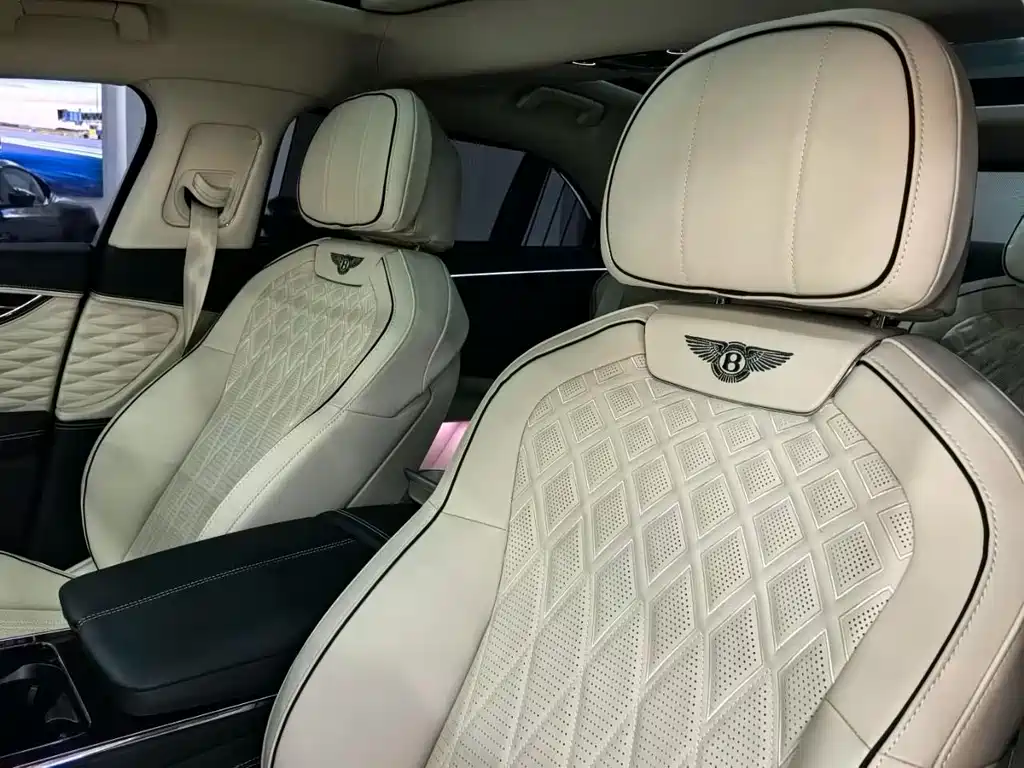 Bentley Flying Spur PHEV 2022 — фото 4