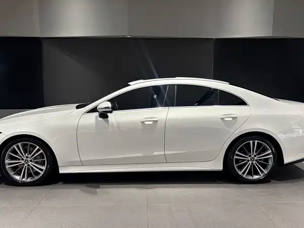 Mercedes-Benz CLS 2020