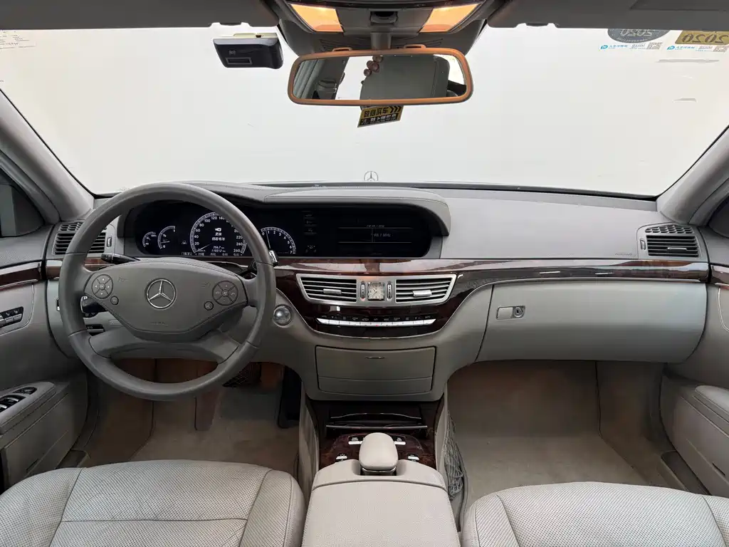 Mercedes-Benz S-Class 2011 — фото 15