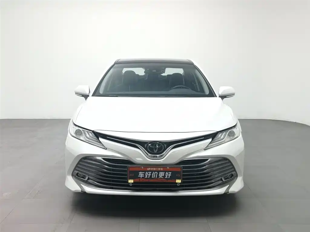 Toyota Camry 2020 — фото 3