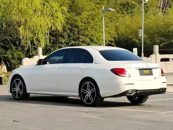Mercedes-Benz E-Class 2017