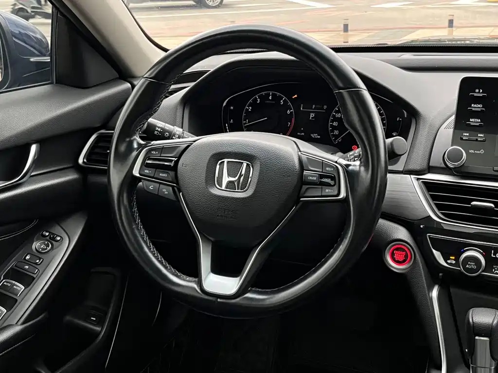 Honda Inspire 2020 — фото 11
