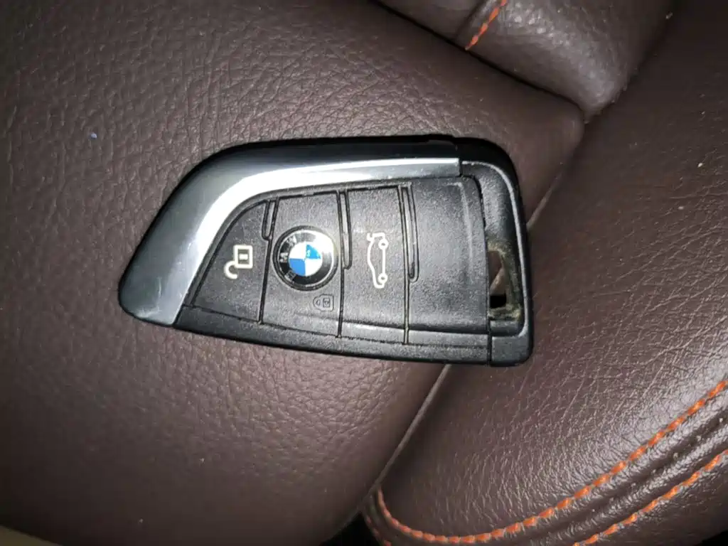 BMW X2 2022 — фото 9