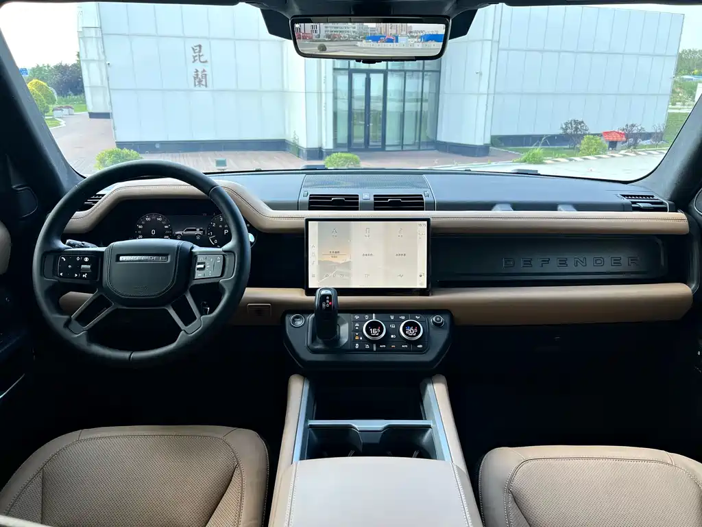 Land Rover Defender 2026 — фото 13