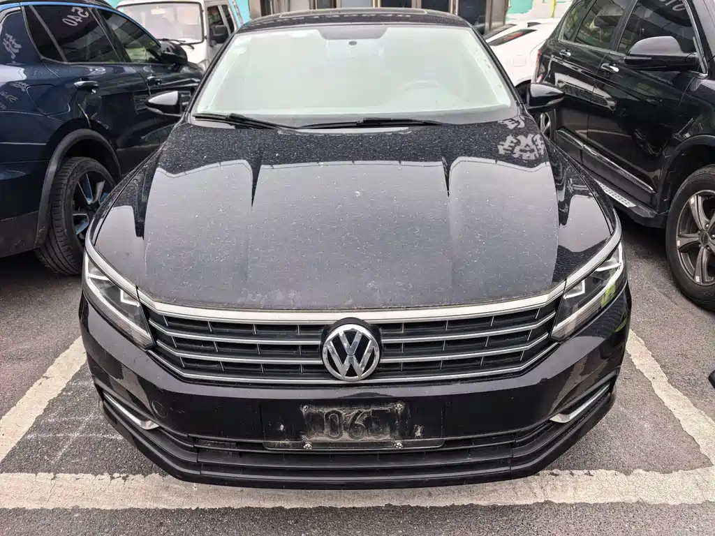 Volkswagen Passat 2019 — фото 1