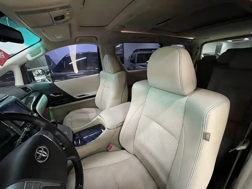 Toyota Alphard 2014 — фото 9