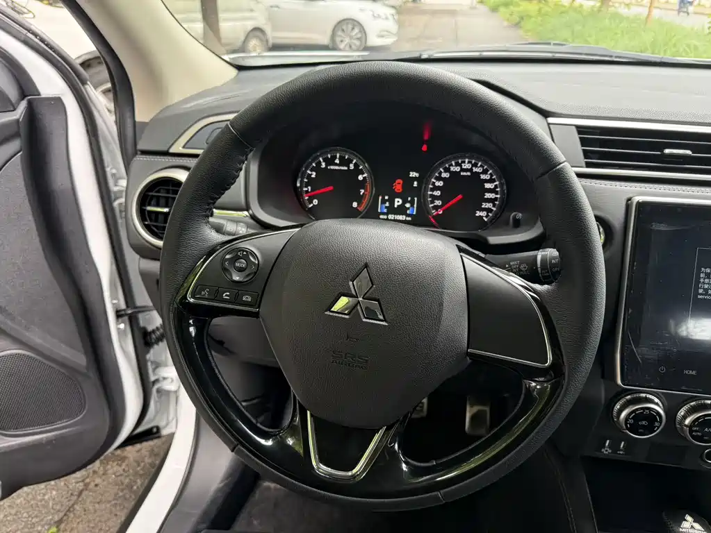 Mitsubishi Jinxuan ASX 2022 — фото 7