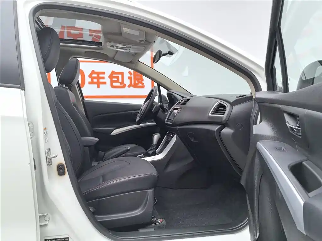 Suzuki S-Cross 2015 — фото 23