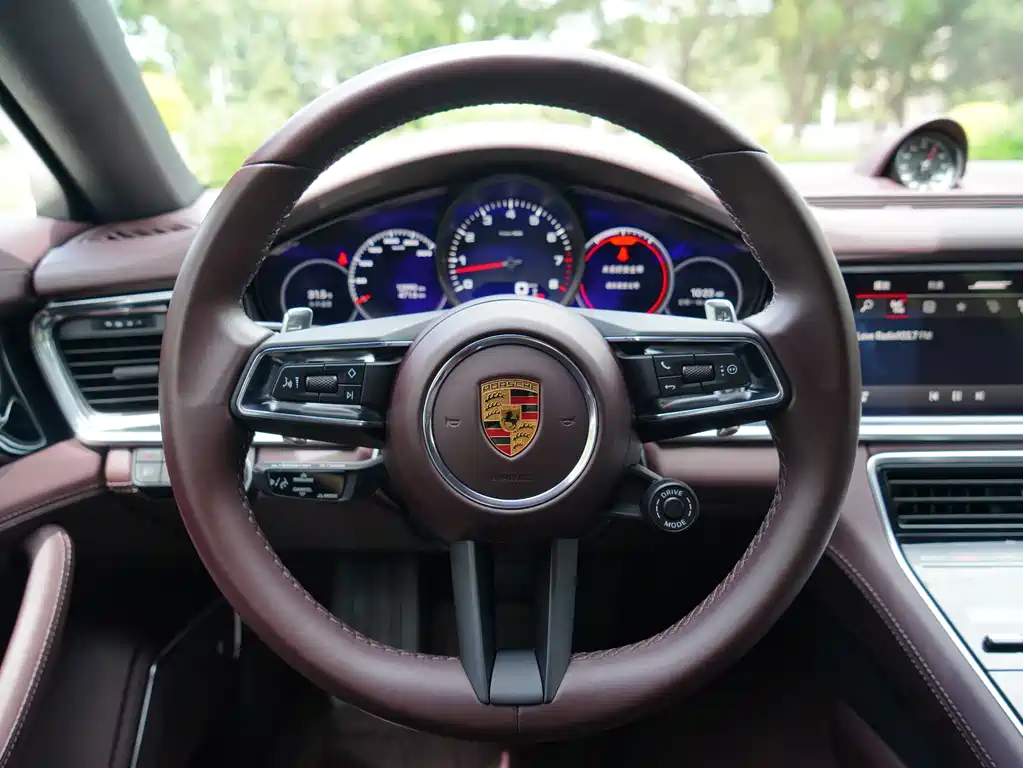 Porsche Panamera 2022 — фото 15