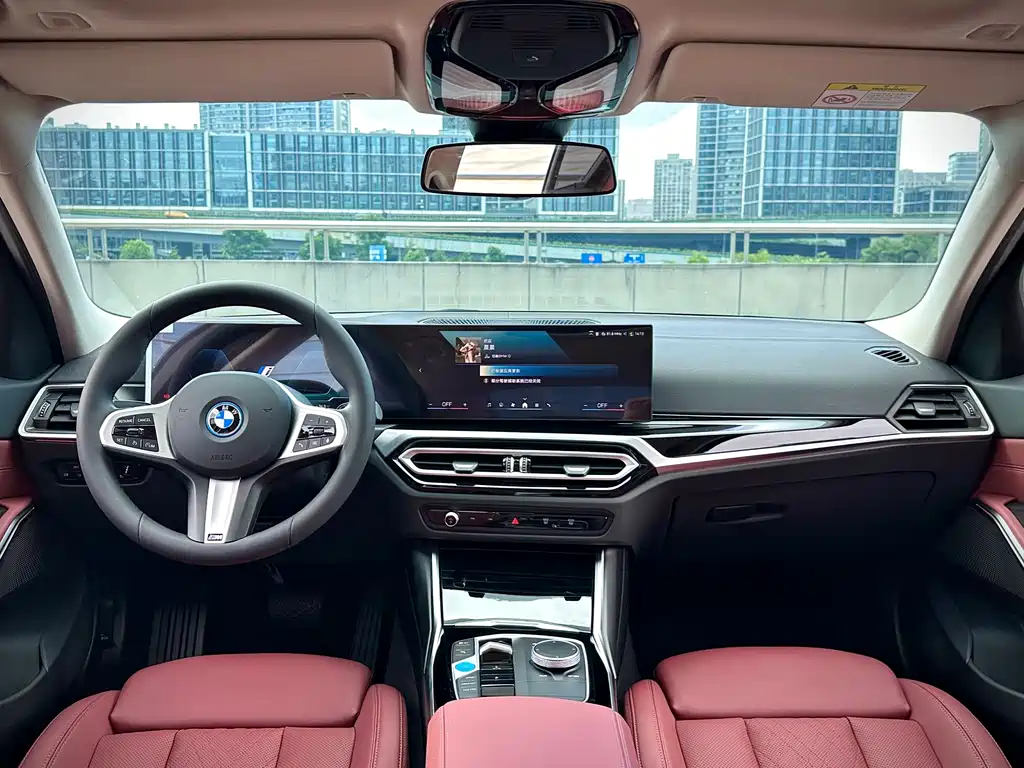 BMW i3 2024 — фото 10