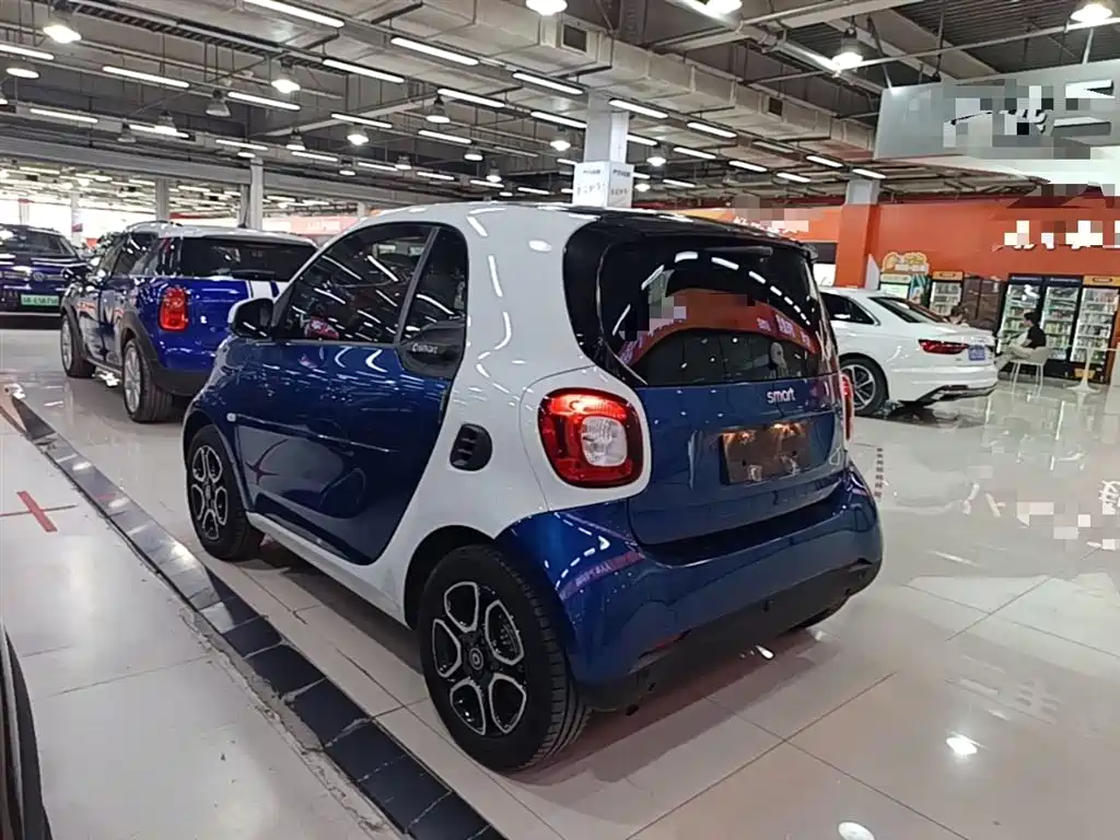 smart Fortwo 2017 — фото 5