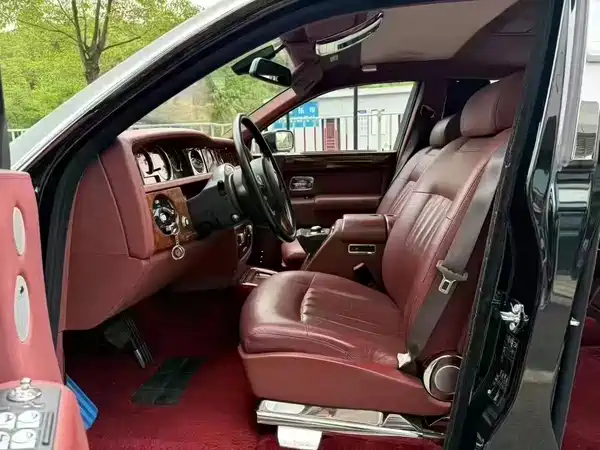 Rolls-Royce Phantom 2007