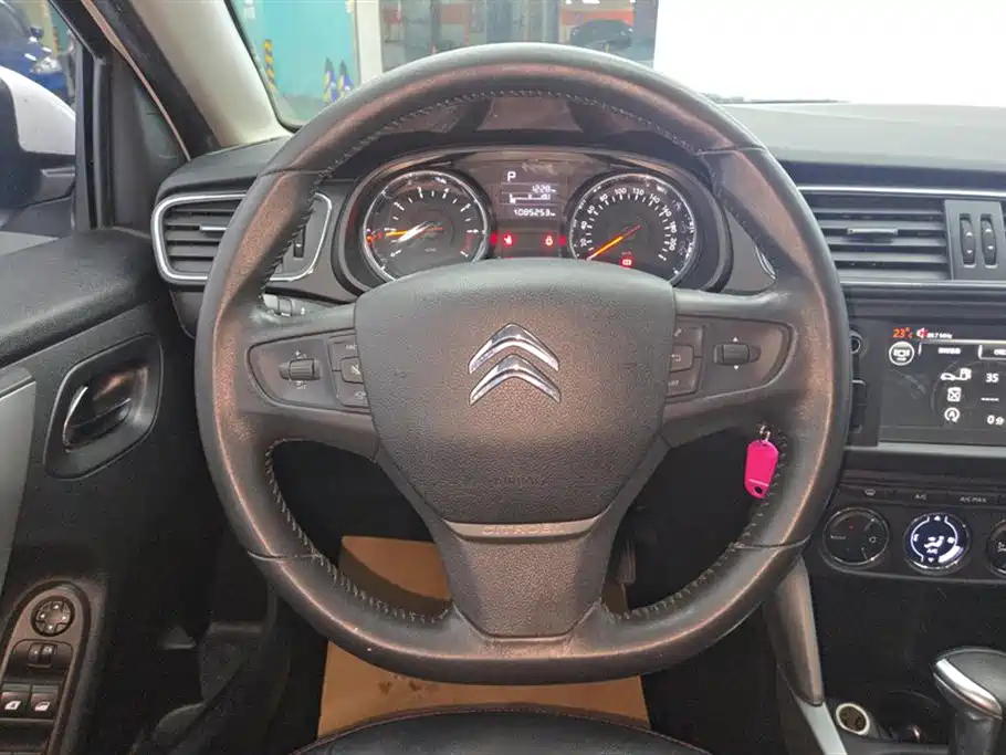 Citroen C3-XR 2015 — фото 15