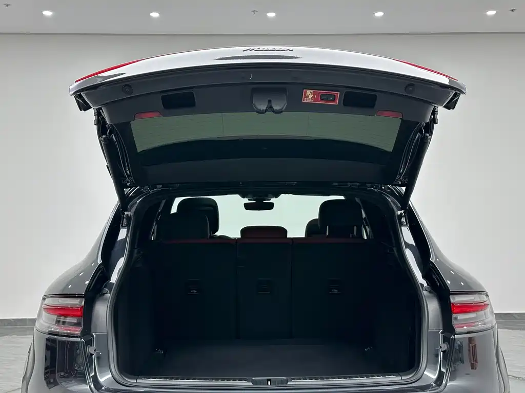 Porsche Macan 2022 — фото 26