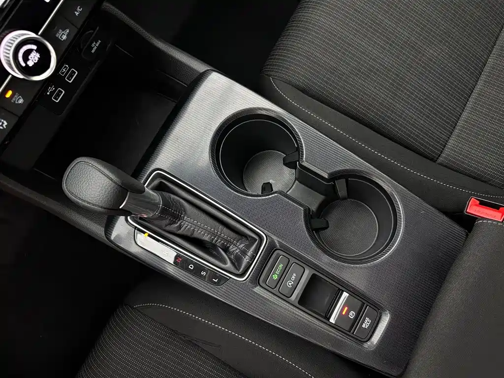 Honda Civic 2023 — фото 13