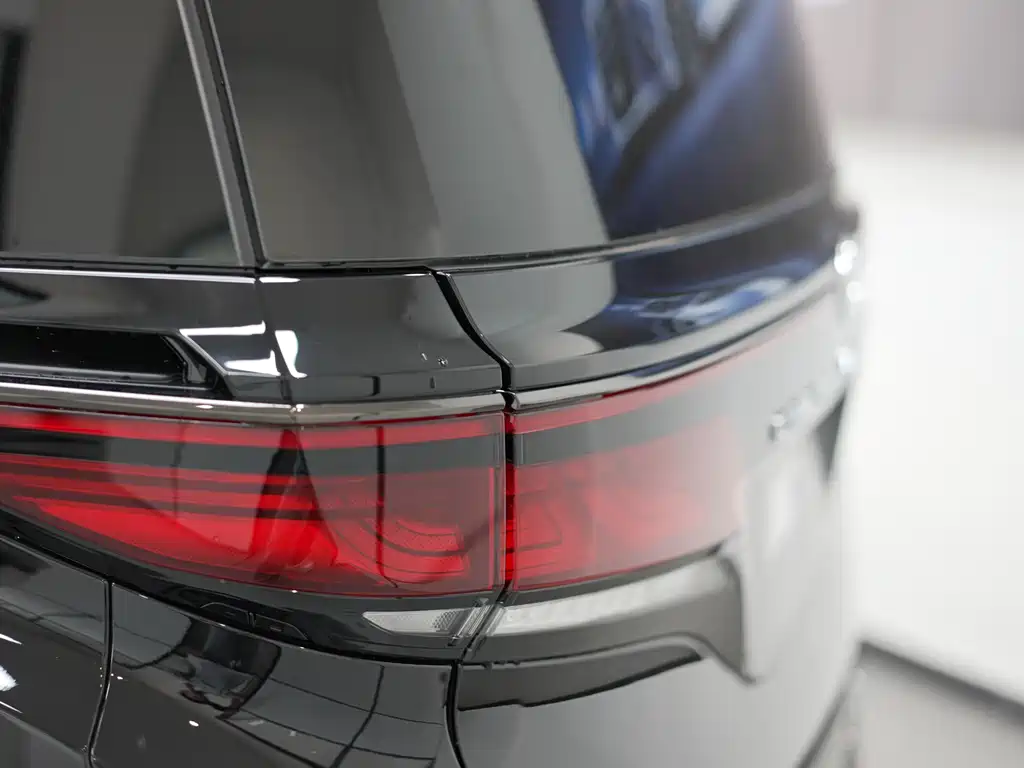 Toyota Vellfire — фото 15