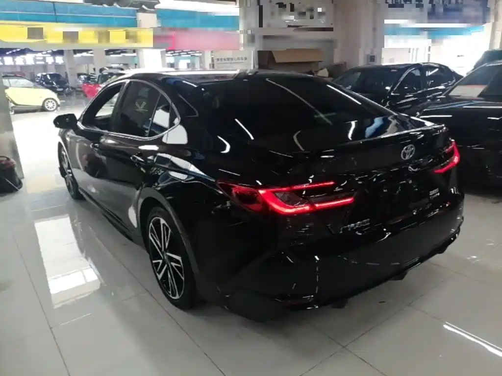 Toyota Camry 2024