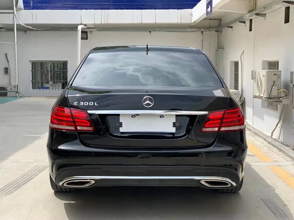 Mercedes-Benz E-Class 2014 — фото 12