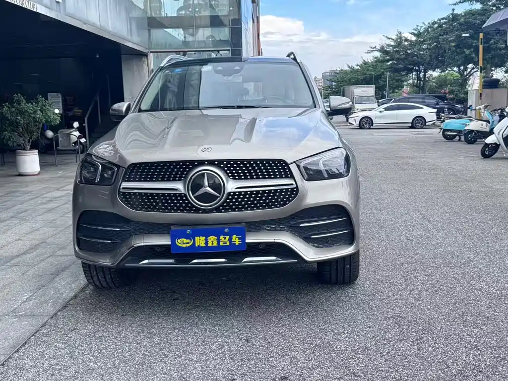 Mercedes-Benz GLE 2019 — фото 2
