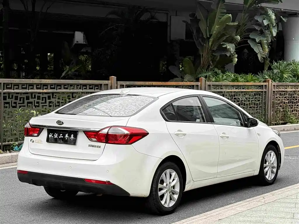 Kia K3 2016