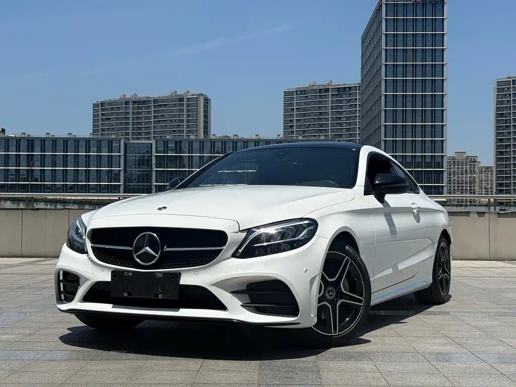Mercedes-Benz C-Class 2023 — фото 2