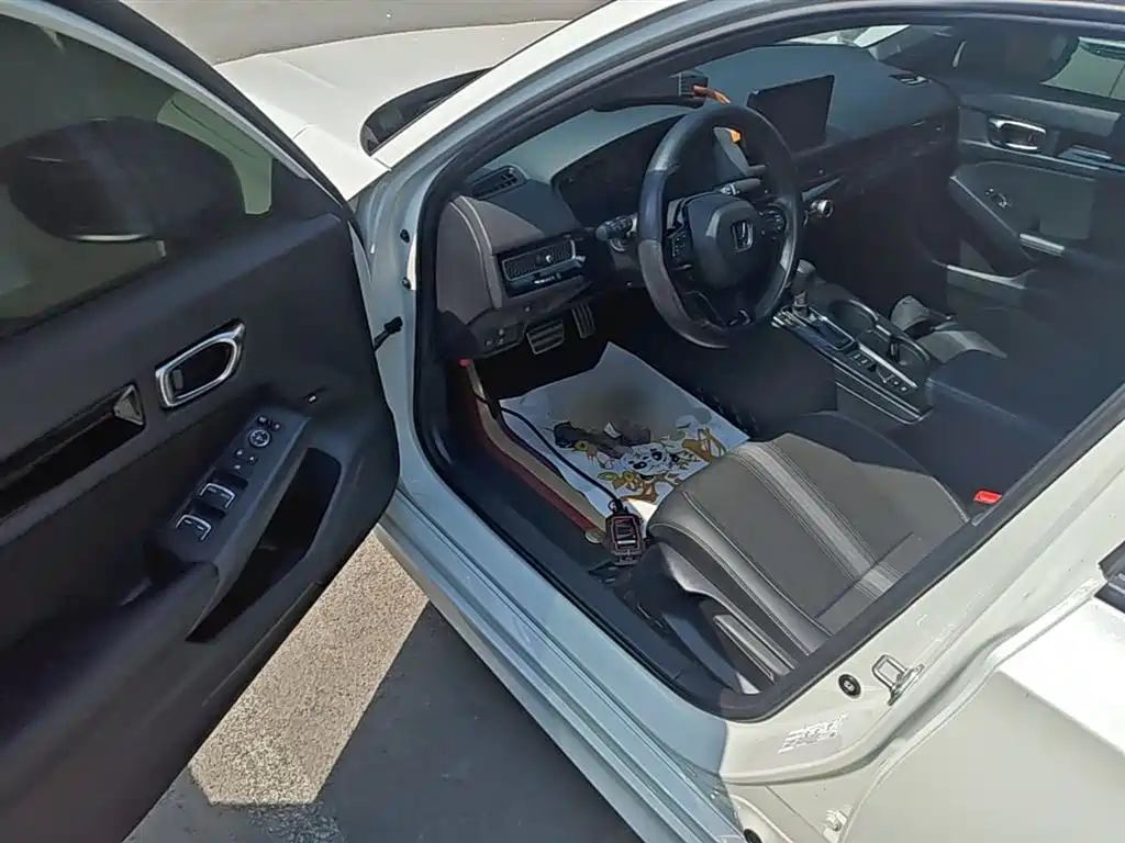 Honda Civic 2022 — фото 16