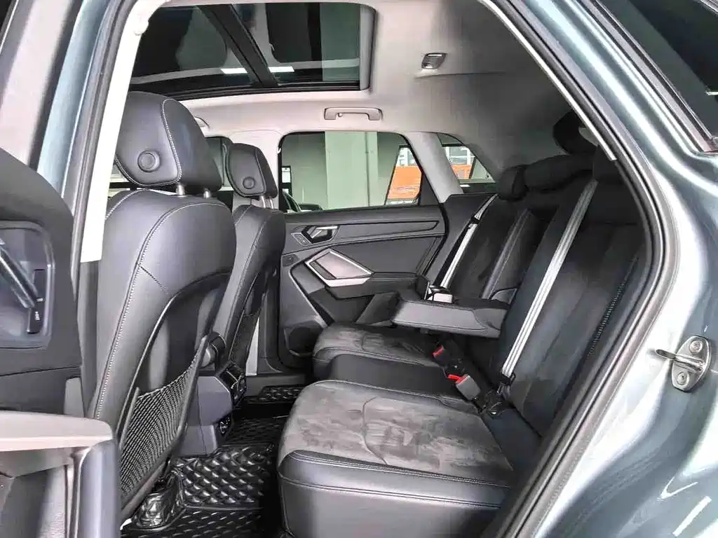 Audi Q3 2022 — фото 10