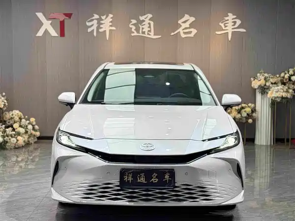 Toyota Camry 2024