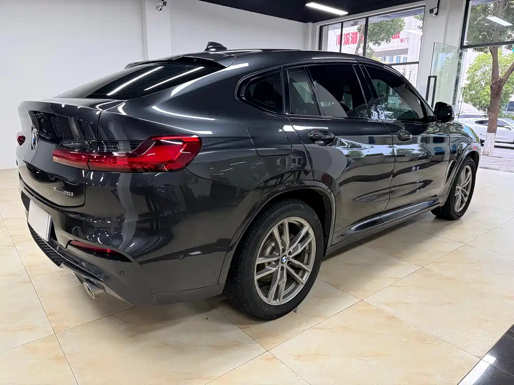 BMW X4 2020 — фото 16