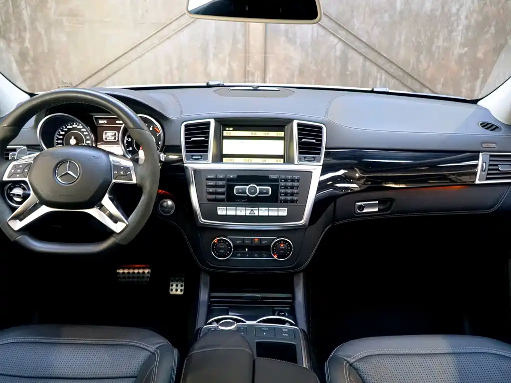 Mercedes-Benz M-Class AMG 2014 — фото 9