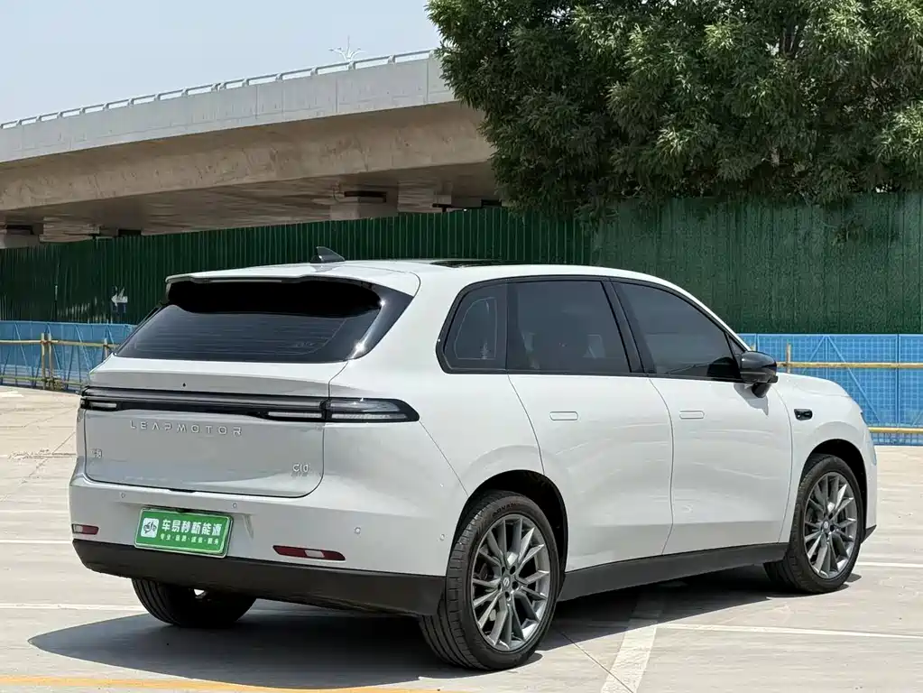 Leapmotor C10 2025 — фото 6