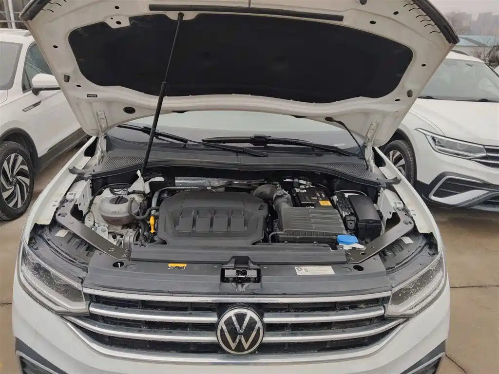 Volkswagen Tiguan L 2022 — фото 10