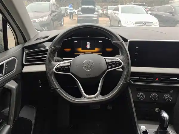 Volkswagen Tiguan L 2023