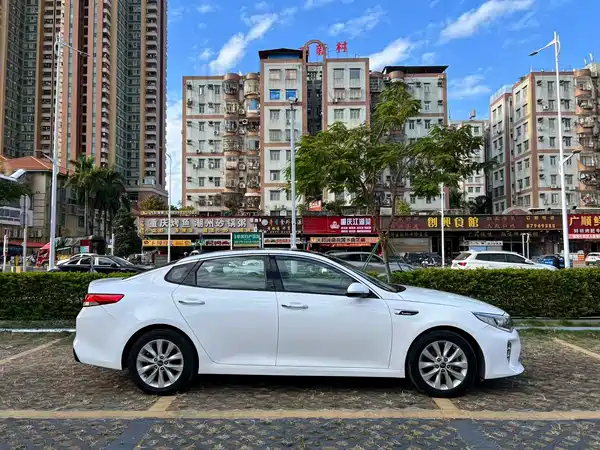 Kia K5 2016