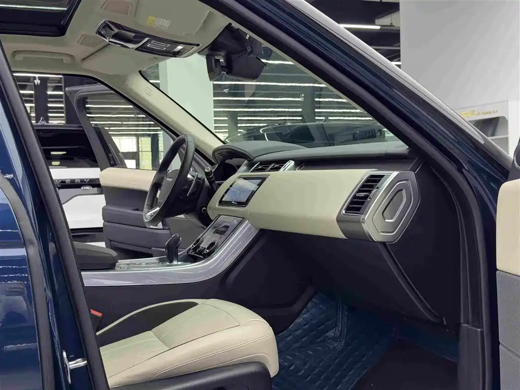 Land Rover Sport 2022 — фото 10