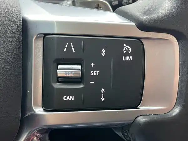 Land Rover Discovery 2024