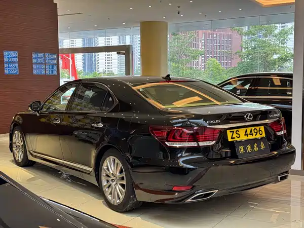 Lexus LS 2013