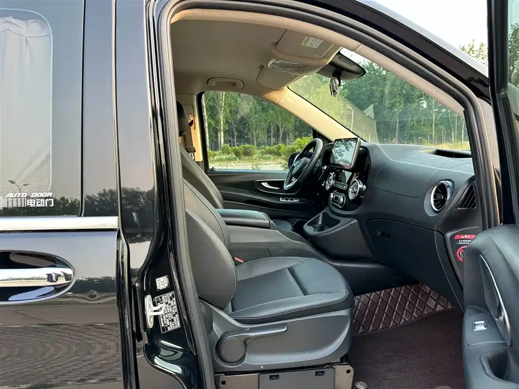 Mercedes-Benz Vito 2022 — фото 15