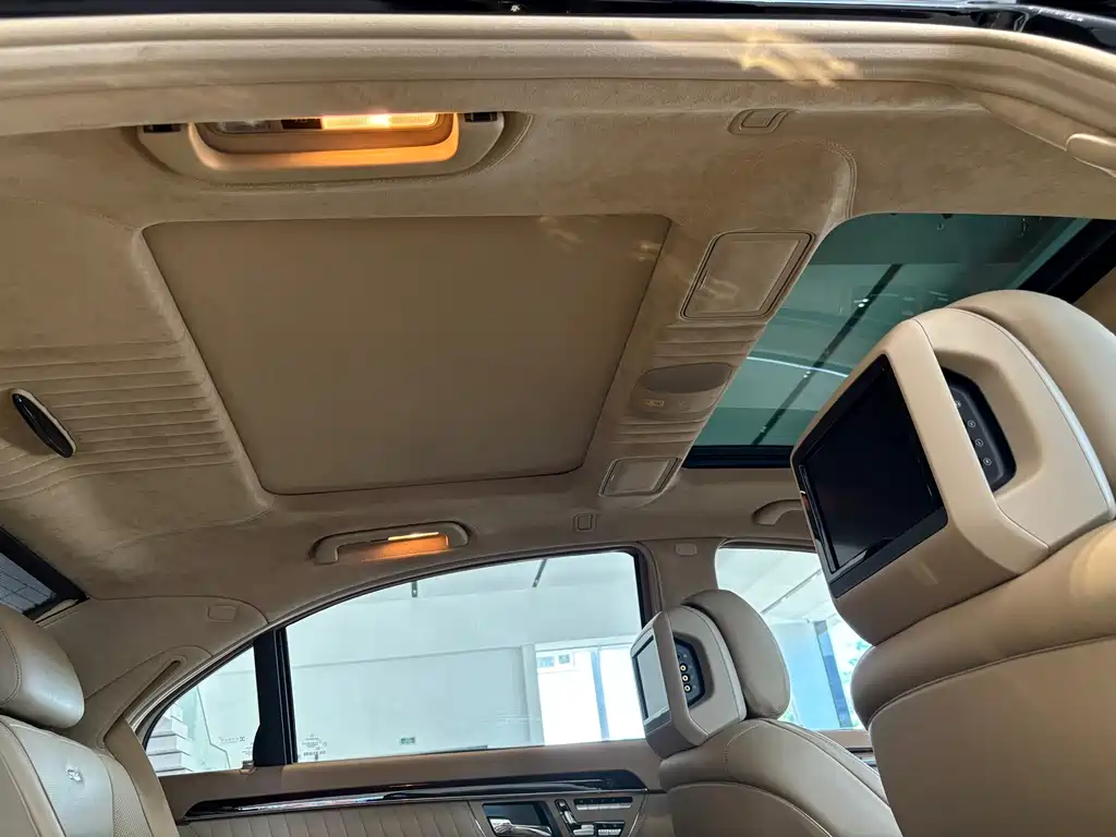 Mercedes-Benz S-Class 2010 — фото 27