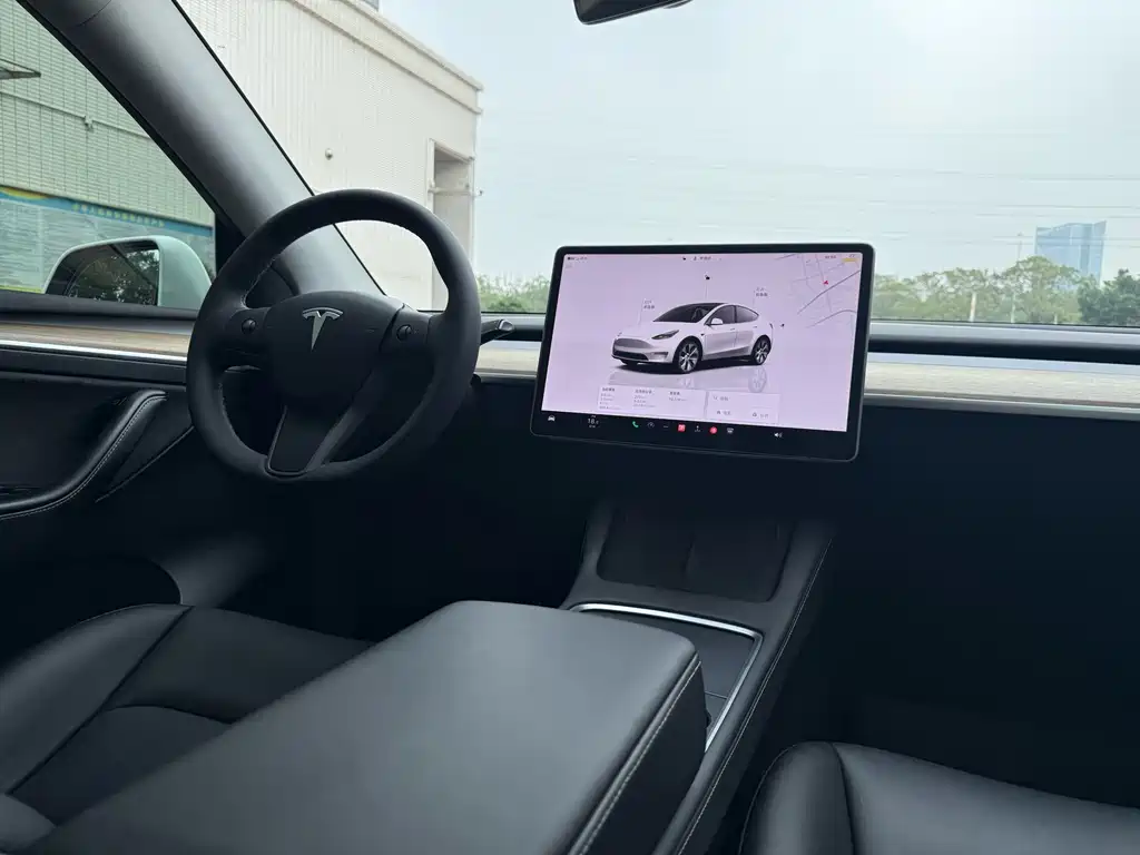Tesla Model Y 2022 — фото 7