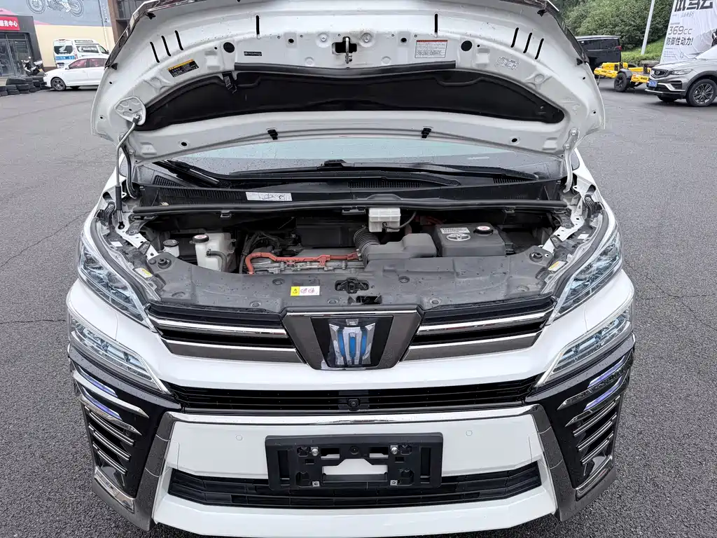 Toyota Vellfire 2022 — фото 9