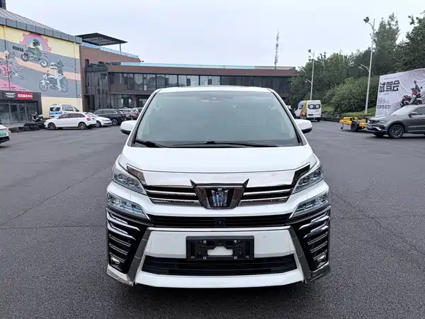 Toyota Vellfire 2022
