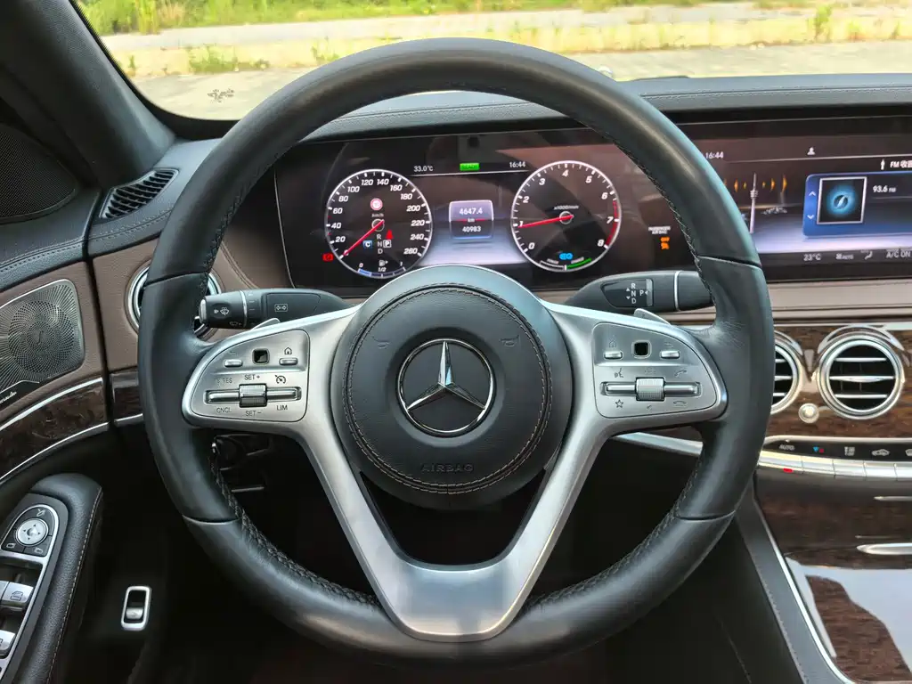 Mercedes-Benz S-Class 2019 — фото 12